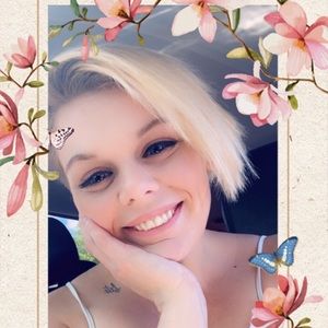 Meet your Posher, Karlyn